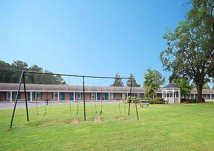 Ambassador Inn Fayetteville Bagian luar foto